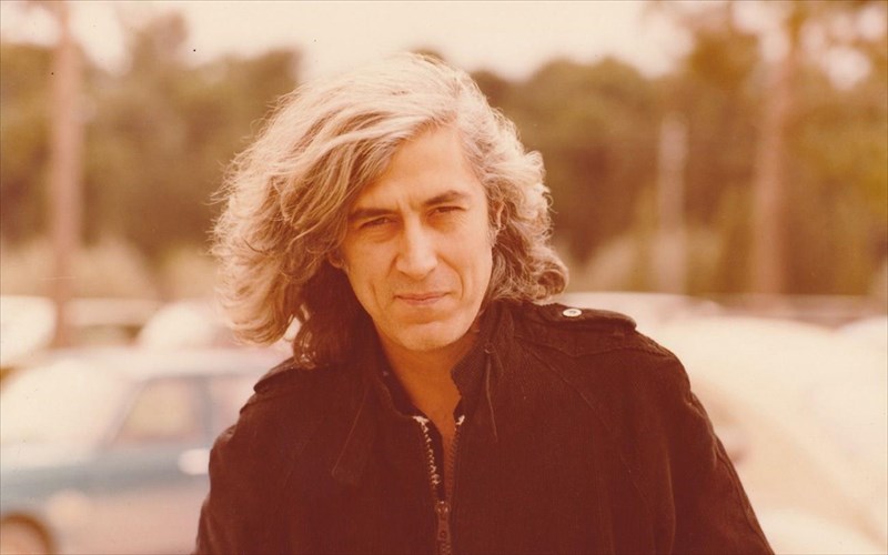 s-euxaristo-loukiane-o-agapimenos-mousikos-epistrefei-sto-theatro-lukabittou