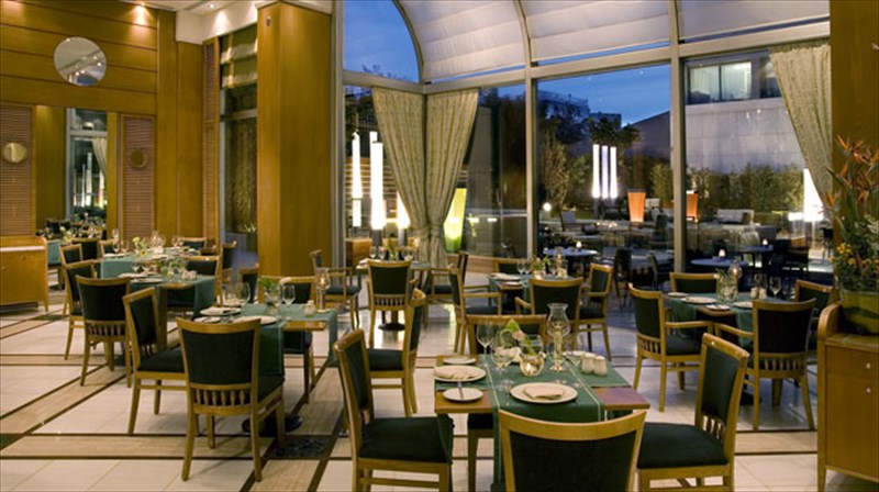 eortastikes-ekdiloseis-kai-rebegion-sto-metropolitan-athens