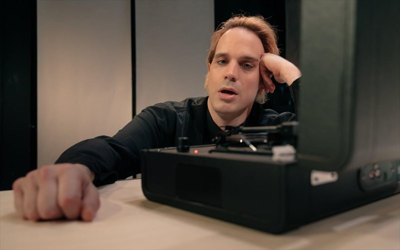 o-giannis-ntalianis-skinothetei-ton-tartoufo-tou-molierou-gia-2i-xronia