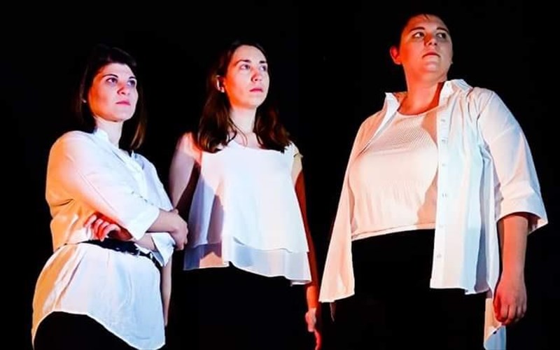 oi-gunaikes-tis-kuriakis-tou-xristou-thessalonikea-erxontai-sto-kentro-tis-polis