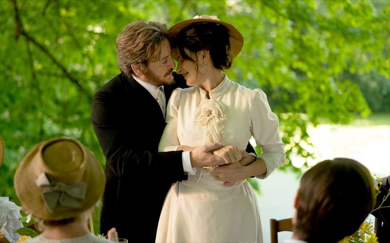 i-politistiki-atzenta-tis-ebdomadas-stin-naftemporikitv