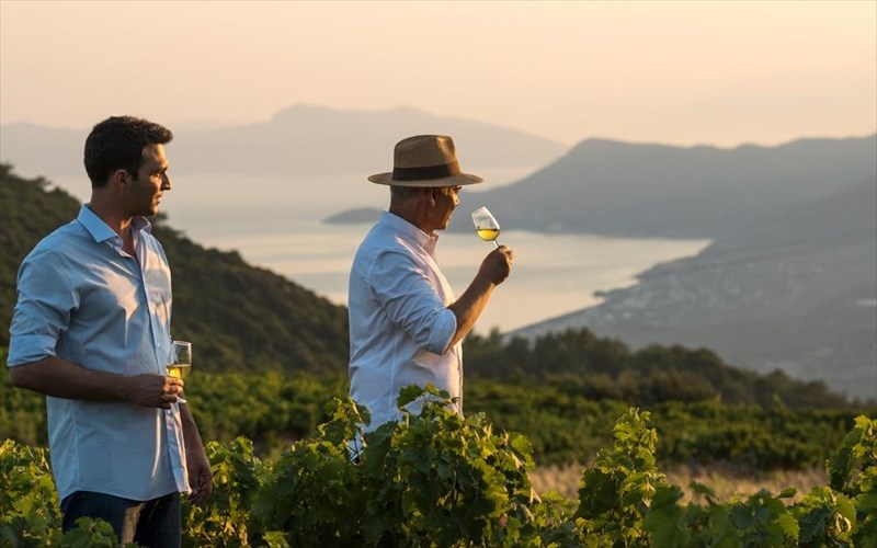 private-reserve-metaxa-orama-mia-istoria-gia-ena-mellon-pou-aksizei-na-diatirithei