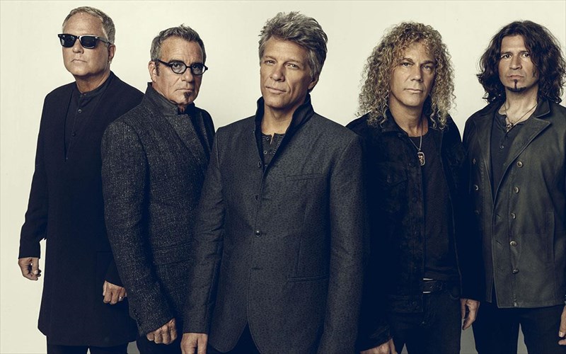 christmas-isnt-christmas-oi-bon-Jovi-fernoun-ta-xristougenna
