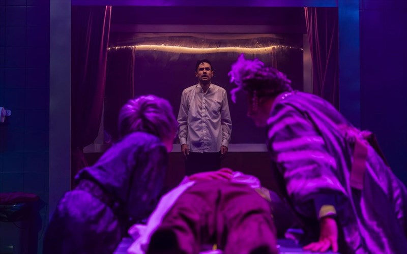 o-orfeas-augoustidis-einai-o-asximos-sto-neo-theatro-katerinas-basilakou