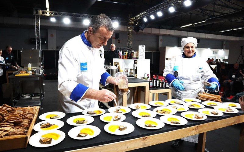 i-10i-ekspotrof-oloklirothike-ki-efere-5-ipeirous-sto-mec-paianias-ipeirous-sto-mec-paianias