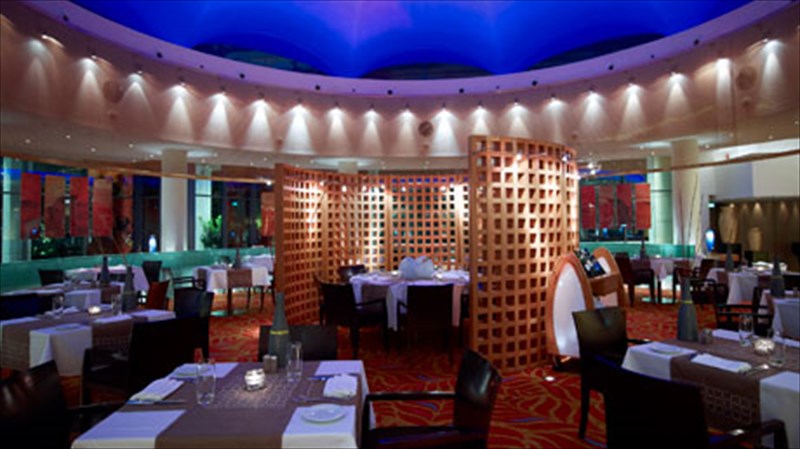 xristougenna-opos-palia-sto-hilton