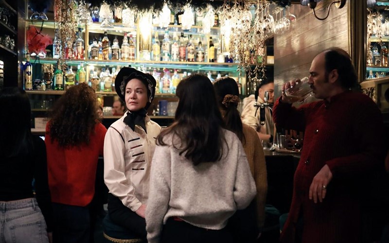 premiera-etoimazei-to-ergo-Jane-tis-katerinas-maurogeorgi-sto-theatro-thiseion