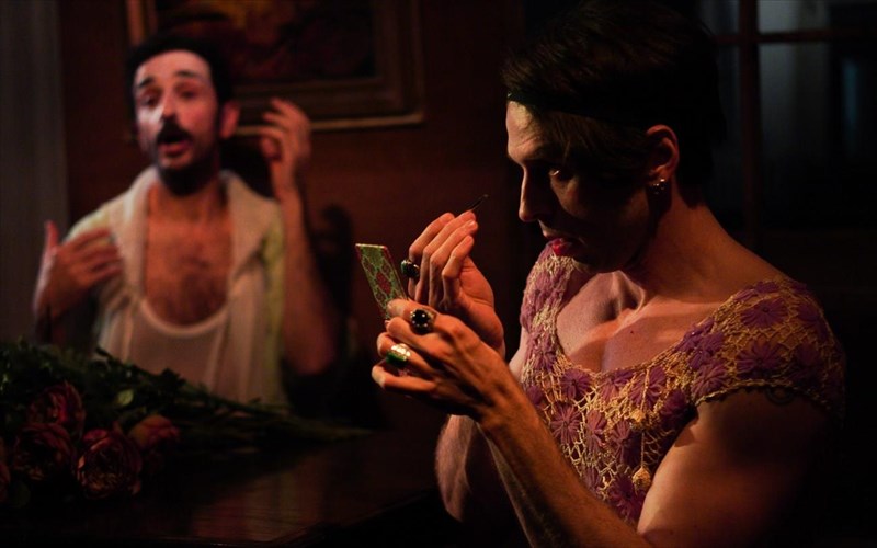 i-bijoux-de-kant-zita-mathe-me-na-feugo-sti-skini-tou-hood-art-space