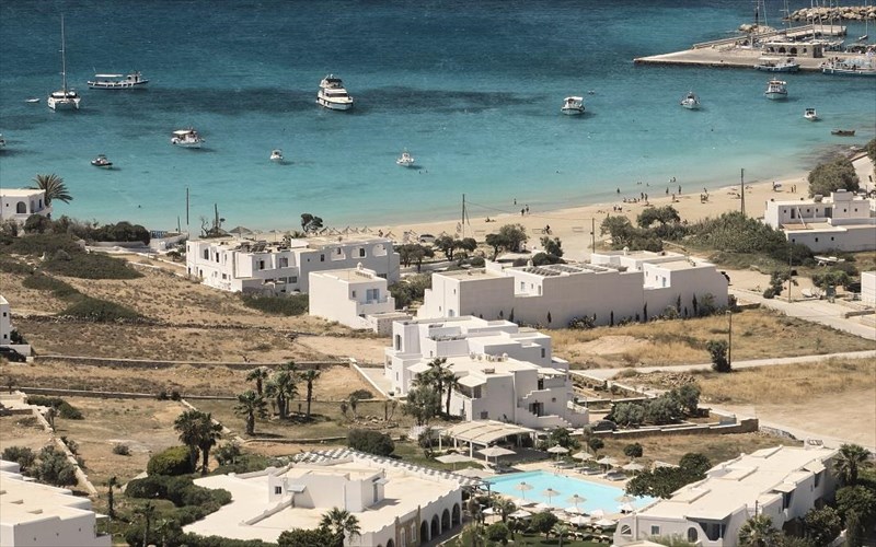 olvos-koufonisia-yperoxes-stigmes-poluteleias-stis-mikres-kuklades