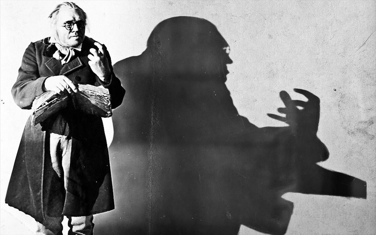 to-ergastirio-tou-dr-caligari