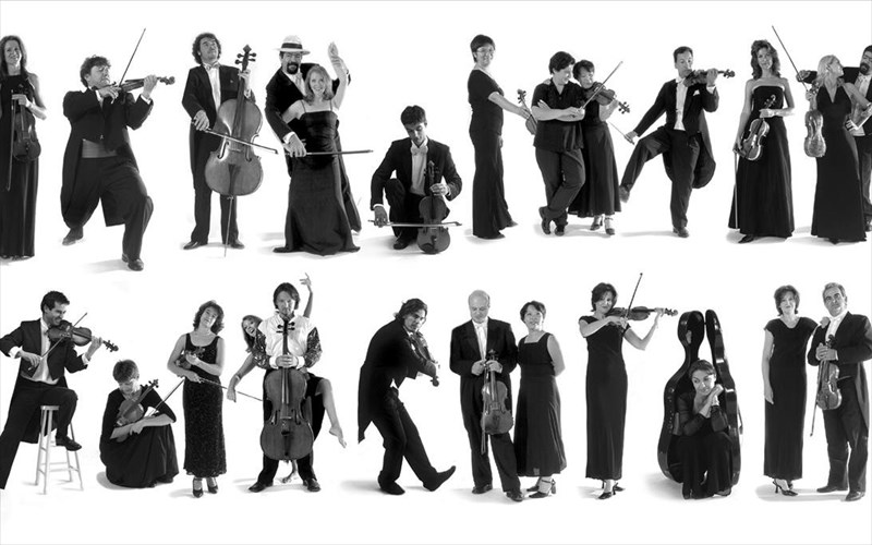 to-aksion-esti-apo-ena-dream-team-sunteleston