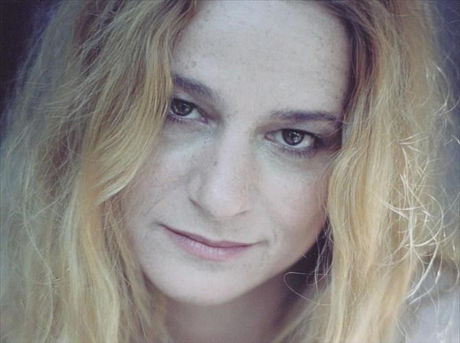 ieuanthia-rempoutsikaxtizei-mousikes-gefures-stoirodeio