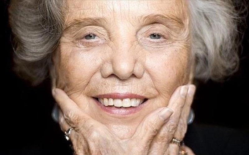 i-elena-poniatofska-apespase-to-brabeio-therbantes