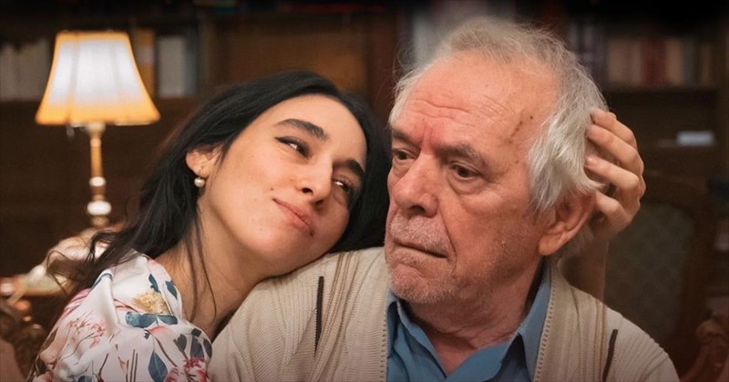 xorepse-me-patera-o-giorgos-armenis-anebainei-ksana-ti-skini-tou-argo