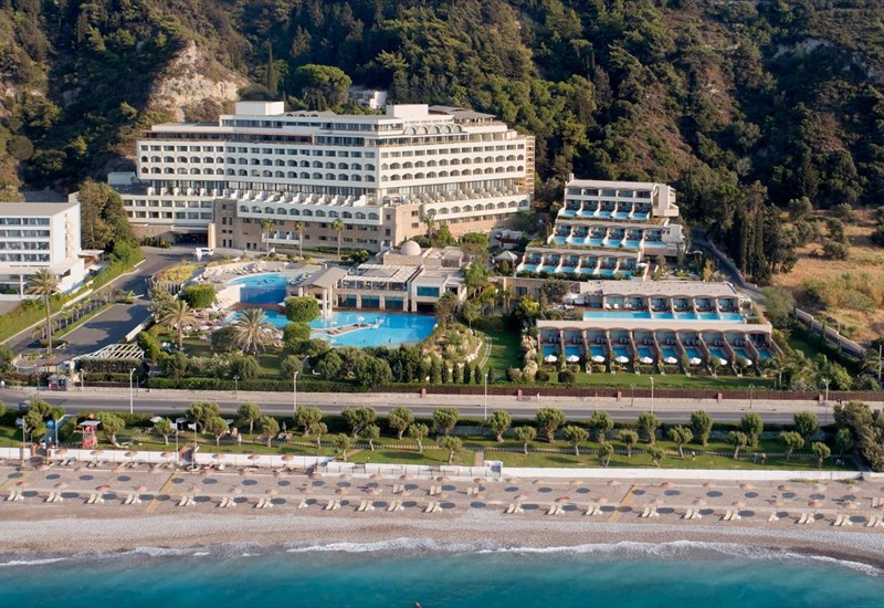 amus-hotel-kai-spa-i-nea-epoxi-tou-istorikou-ksenodoxeiou-rhodes-bay-spa-i-nea-epoxi-tou-istorikou-ksenodoxeiou-rhodes-bay