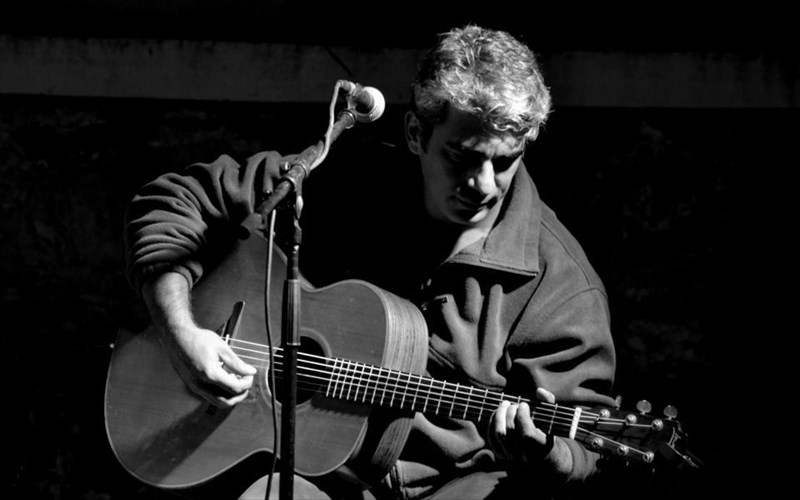 rempetika-me-protagonistria-tin-kithara-sto-anodos-live-stage