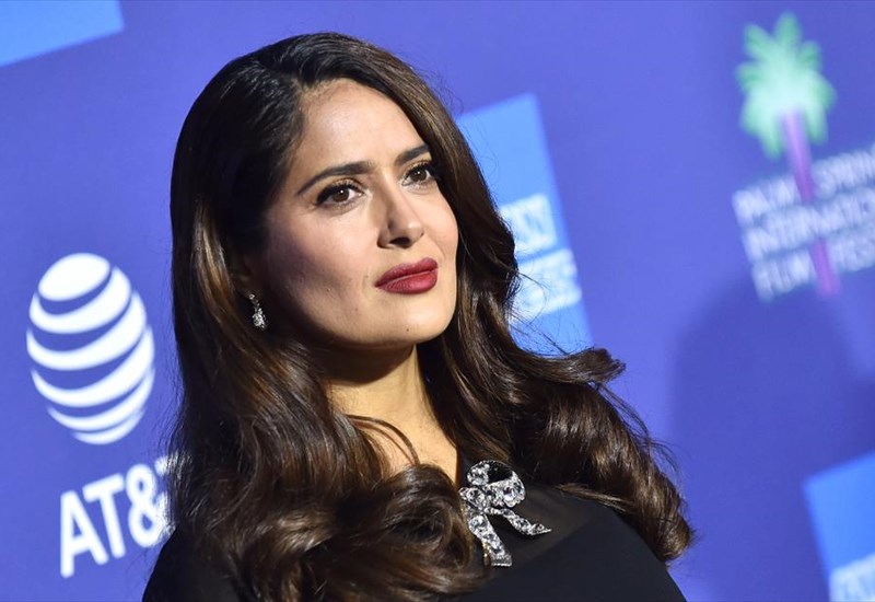 h-salma-hayek-exei-ena-mustiko-neotitas-pou-mas-boleuei