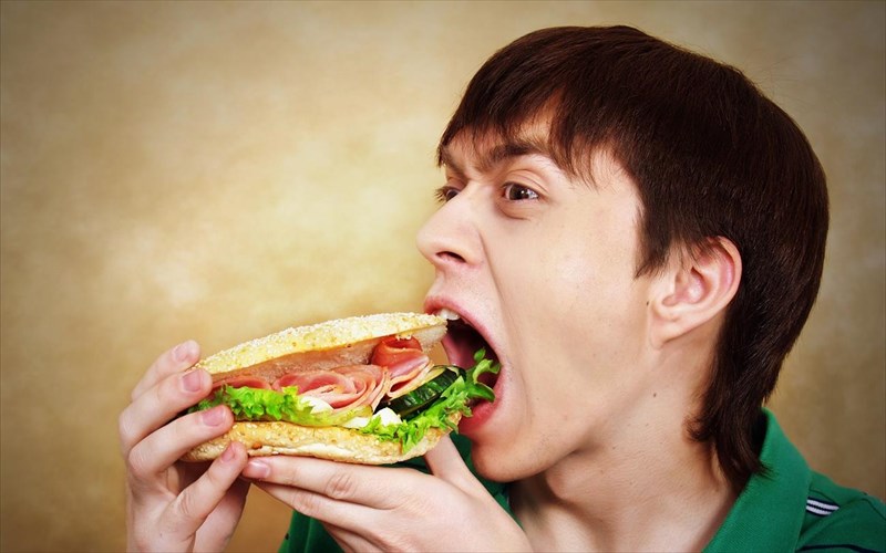 masontas-perissotero-trote-ligotero-telika-leitourgei