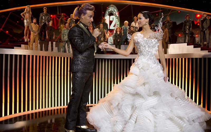 hunger-games-fotia-i-dimofilesteri-tainia-sta-mesa-koinonikis-diktuosis-dimofilesteri-tainia-sta-mesa-koinonikis-diktuosis