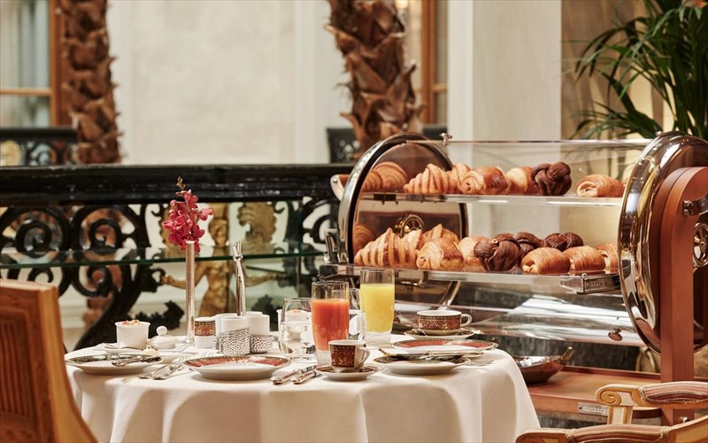 ananeomeno-brunch-sto-winter-garden-gia-geustika-sabbatokuriaka