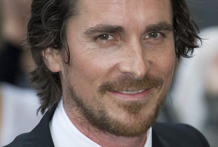 kristian-mpeil-tha-glitosei-apo-to-austiro-montaz-tou-terens-malik