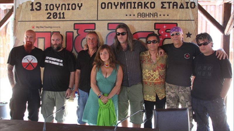 i-propolisi-gia-tin-epanenosi-ton-puks-laks-ksekinise