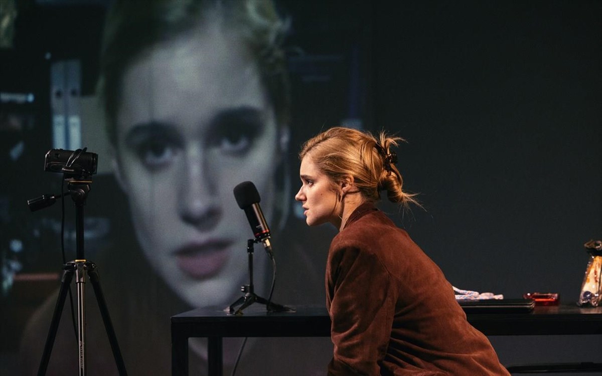 girlskaiboysdespinaspyrou