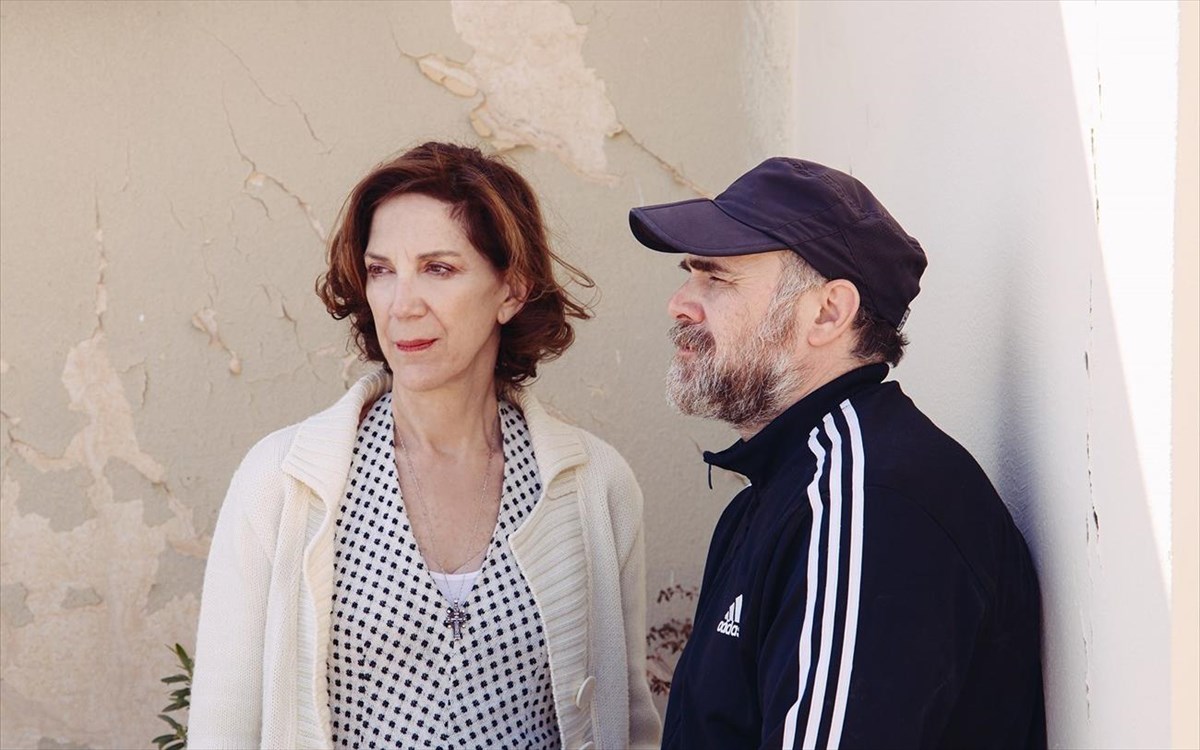 h-gynaika-kai-o-akrovatis01photo-valeriaisaeva-akrovatis01photo-valeriaisaeva