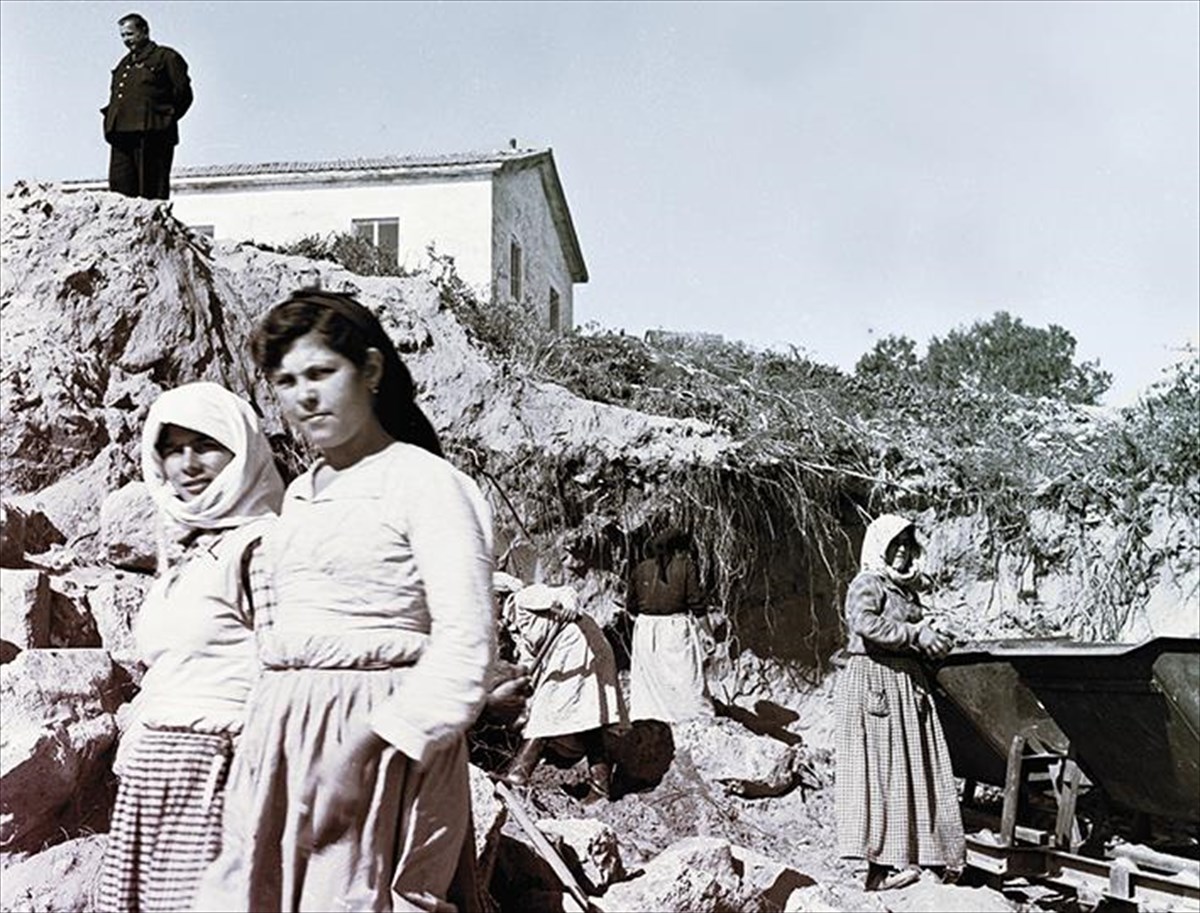 i-kefali-tou-tsatsgouerth-einai-mia-istoria-anaµesa-sto-parelthon-kai-sto-µellon