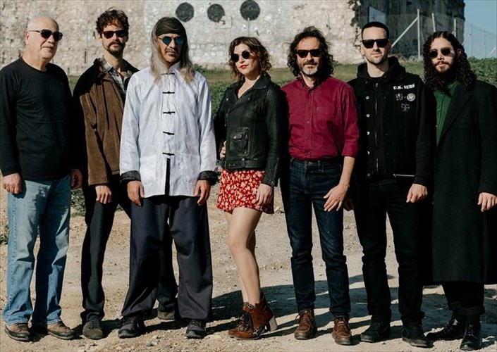 oi-xainides-sumprattoun-me-tin-orxistra-sugxronis-mousikis-tis-ert