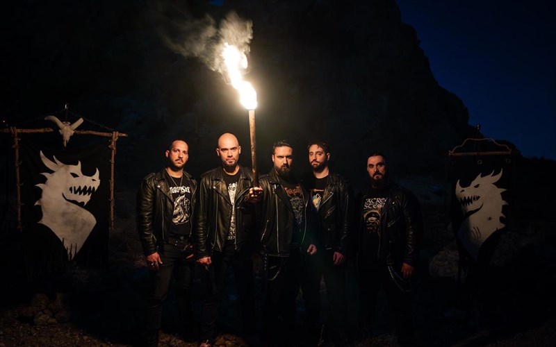 oi-dragon-skull-erxontai-dunamika-na-prosthesoun-sto-epiko-metal-tis-elladas