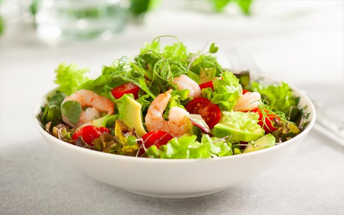 salata-prasini-garides