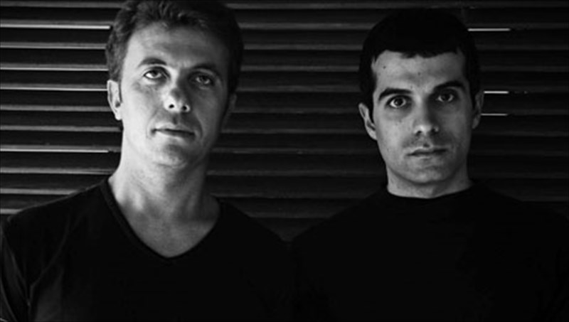 o-pelekanos-tou-strintmpergk-sto-bios