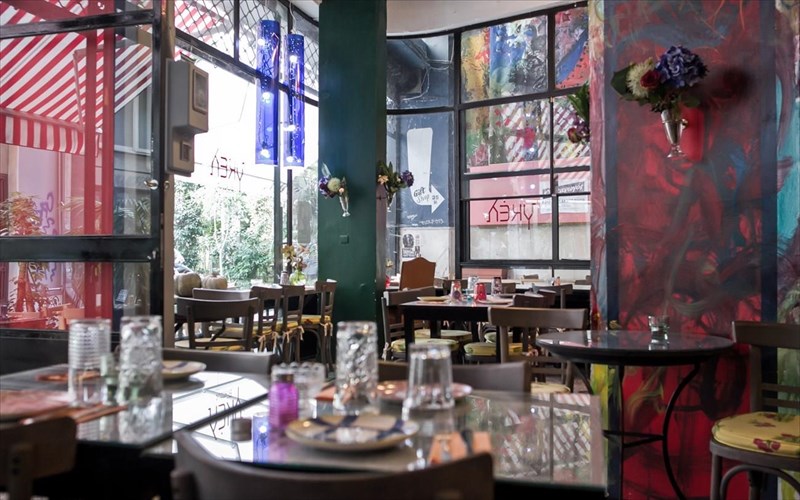 gkel-bistrot-kanei-gkel-sti-stoa