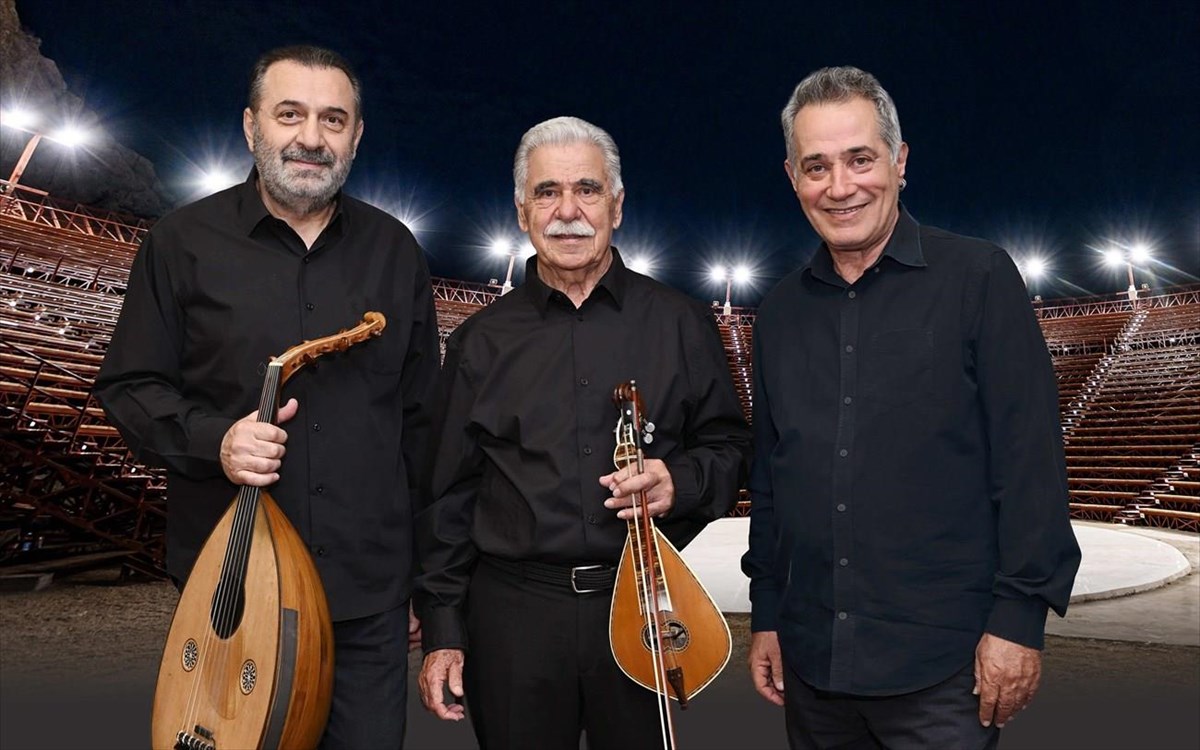 o-basilis-skoulas-me-ton-panteli-thalassino-kai-ton-xaik-giazitzian