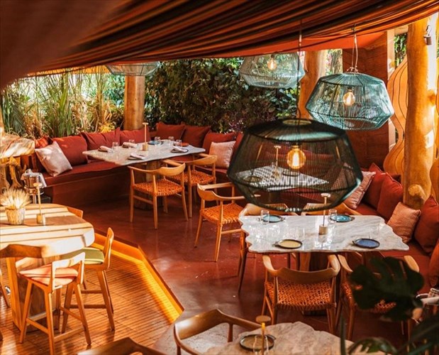 woowoo-garden-ti-na-dokimasete-stin-eksotiki-auli-tou-kolonakiou