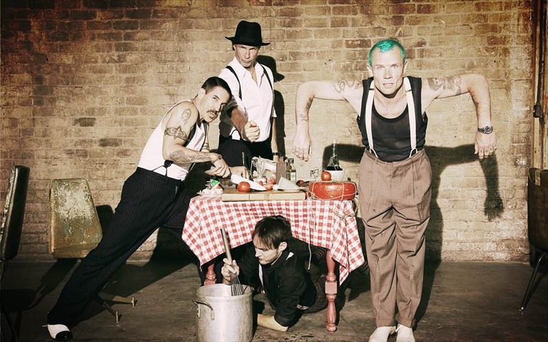 10-diaskeues-kaluteres-apo-ta-original-tragoudia