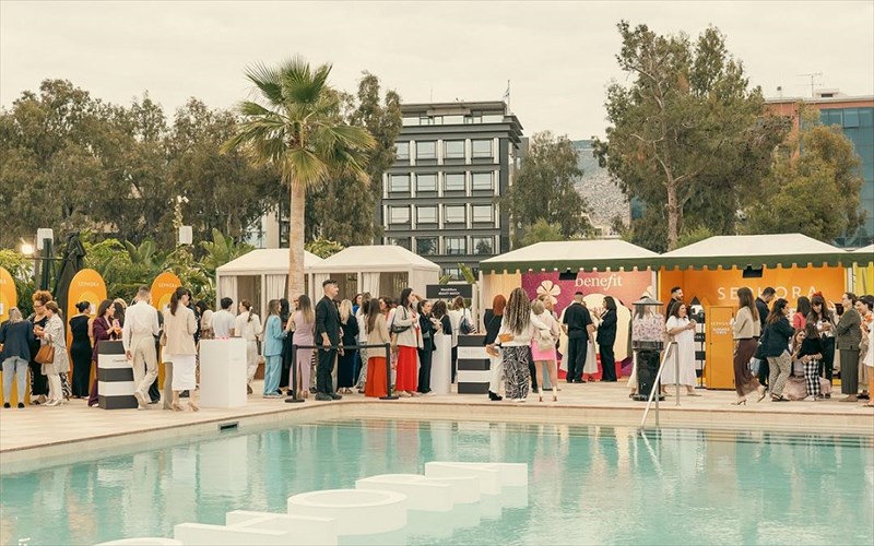 i-sephora-upodexthike-to-kalokairi-me-to-apoluto-summer-beauty-party-sto-bungalow-7
