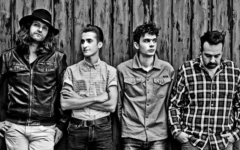 ilektriko-live-me-indie-garage-rock-sto-six-dogs