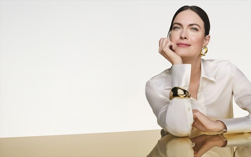 ti-kanei-to-derma-na-moiazei-neaniko