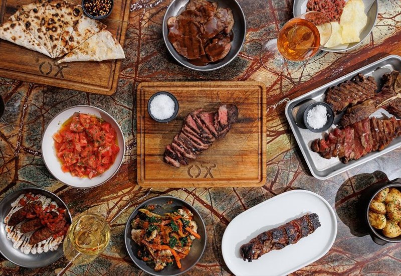 to-ox-kleinei-ta-duo-kai-anabei-upaithries-foties