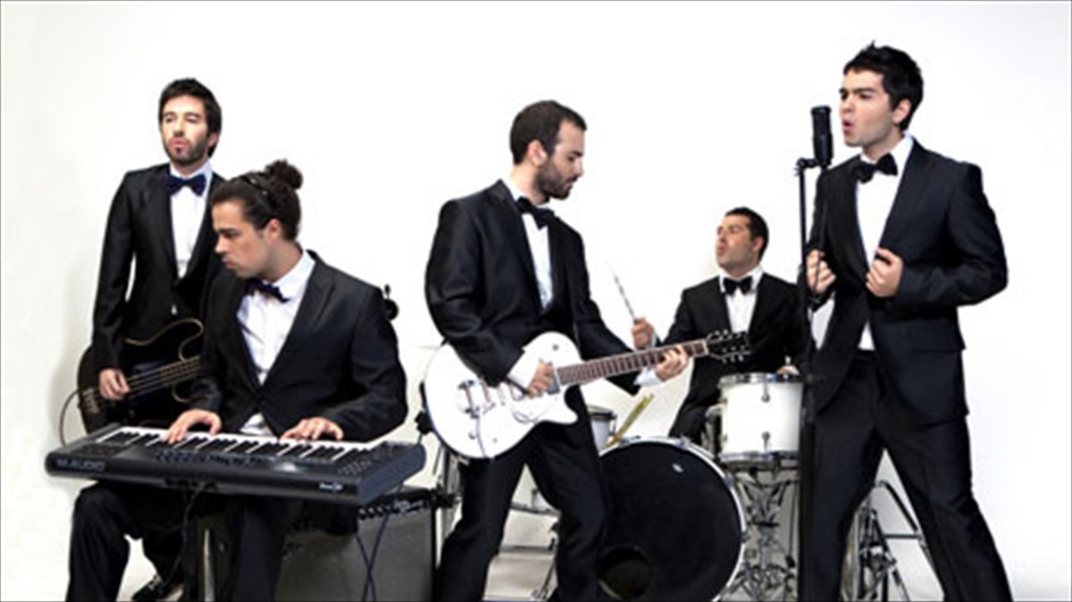 oi-melisses-tsimpane-sto-eleven