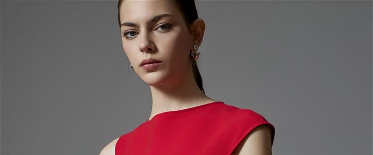 giortes-sta-kokkina-ti-tha-foresoume-kai-ti-dora-tha-paroume-fetos