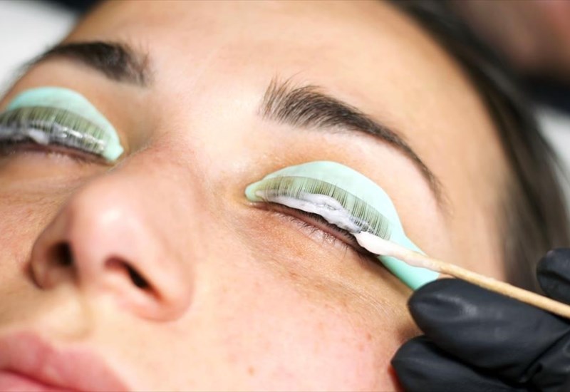 poso-suxna-mporoume-na-kanoume-lash-lift