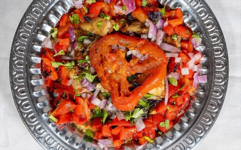 i-izampela-to-pio-authentiko-spitiko-armeniko-steki-tis-drapetsonas