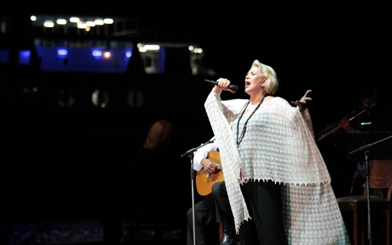 pethane-i-korufaia-tragoudistria-marinella-korufaia-tragoudistria-marinella