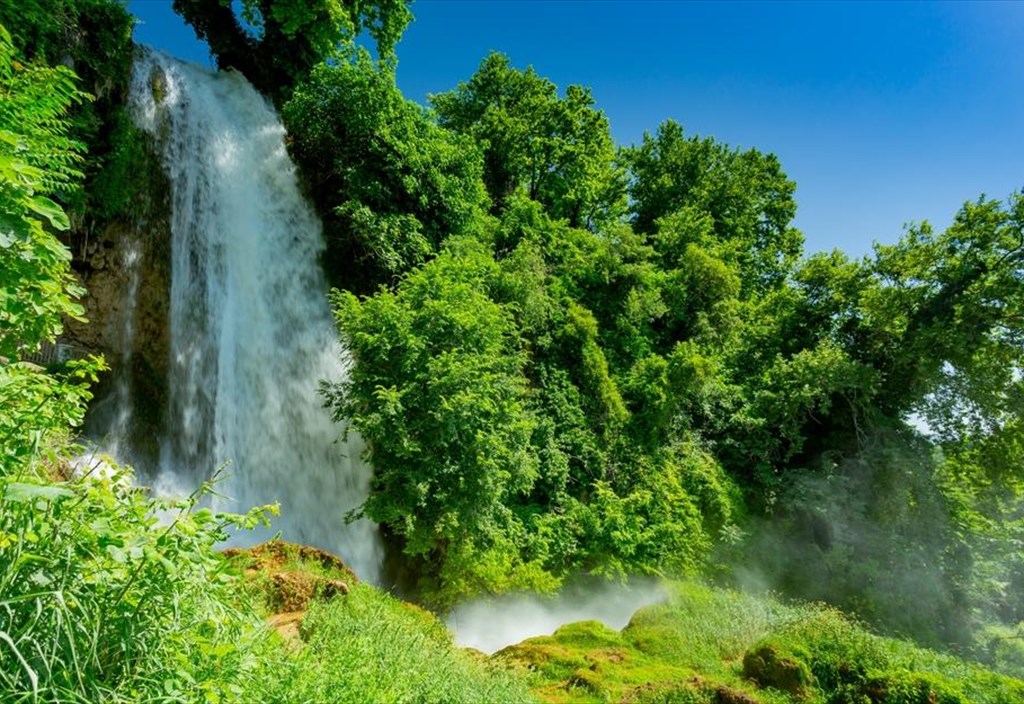 pasxa-stin-edessa-kai-tin-oreini-pella-me-tis-anthismenes-kerasies