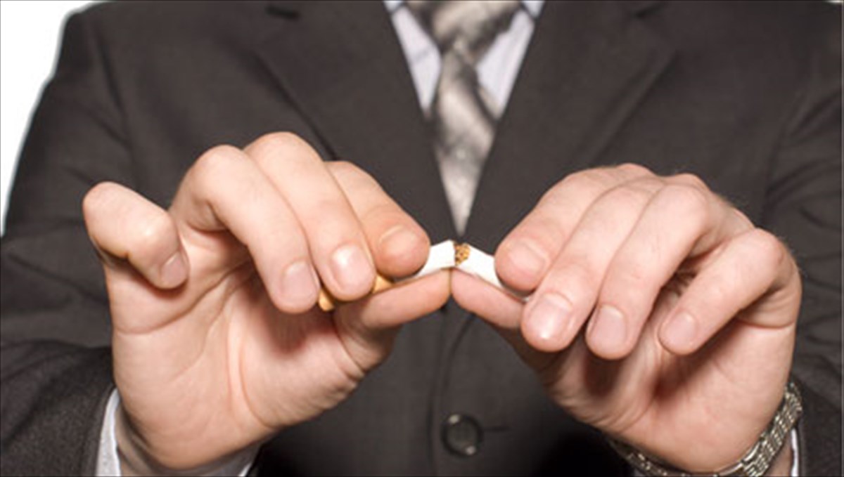 diplasies-pithanotites-na-ekdilosoun-fumatiosi-exoun-oi-kapnistes