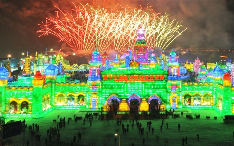 10-xeimoniatika-festibal-ana-ton-kosmo