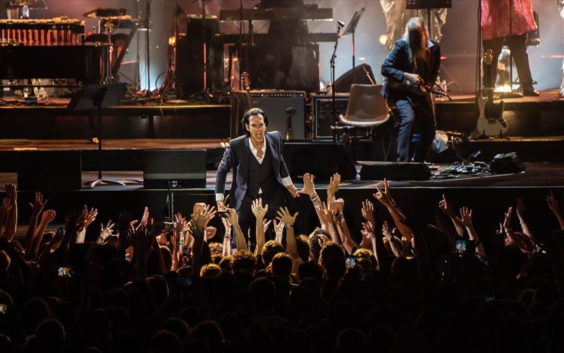 i-skini-anikei-ston-nick-cave